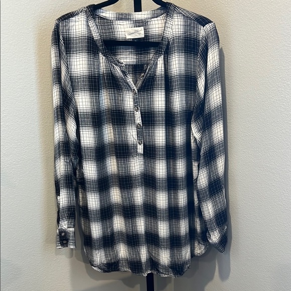 Universal Thread Blue and White Buttoned Blouse with Mandarin Collar - Picture 1 of 3
